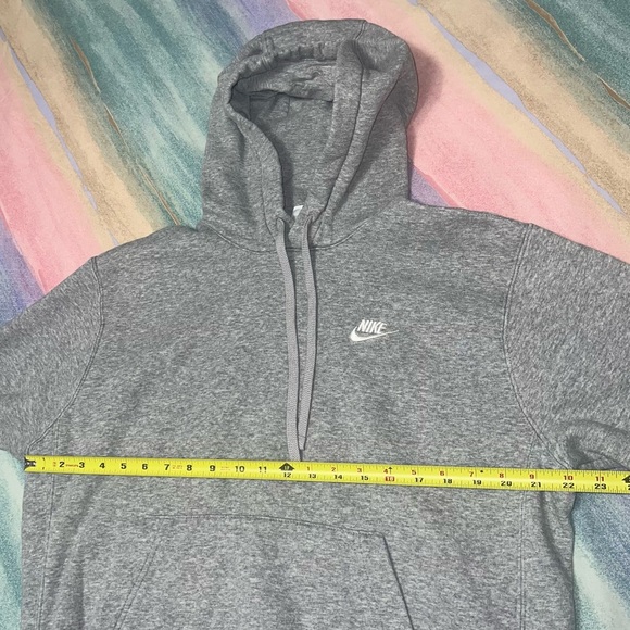 Nike Tech Light Heather Grey Fleece size M Pullover Athletic Wear Sweatshirt - Picture 6 of 6